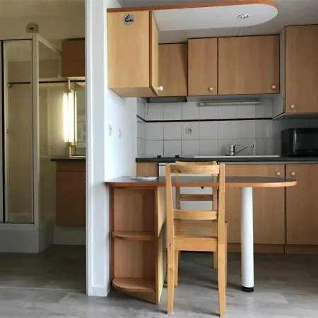 Apartmán Charmant Studio Avec Balcon, Piscine Et Parking - La Rochelle - Fr-1-246-304