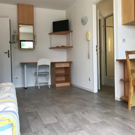Charmant Studio Avec Balcon, Piscine Et Parking - La Rochelle - Fr-1-246-304 Apartmán *