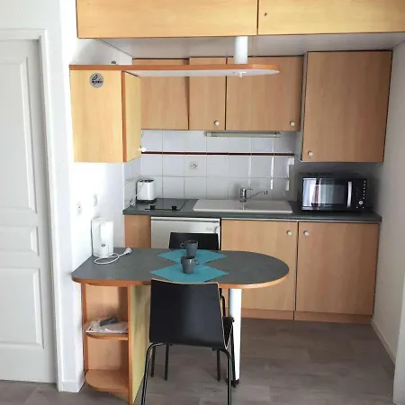 Studio La Rochelle, 1 Pièce, 2 Personnes - Fr-1-246-304 *